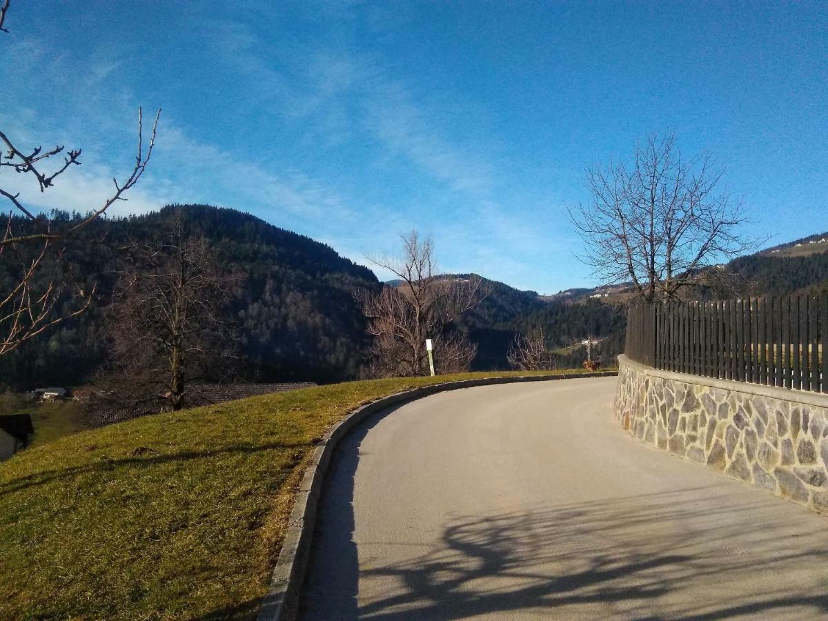 Apartment Jorsi With Mountain View Zrece Exterior photo