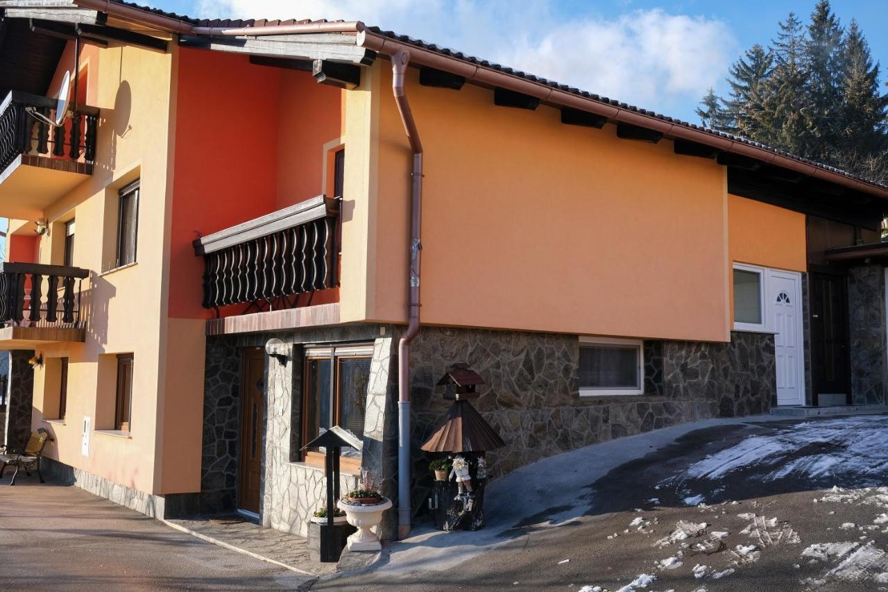 Apartment Jorsi With Mountain View Zrece Exterior photo